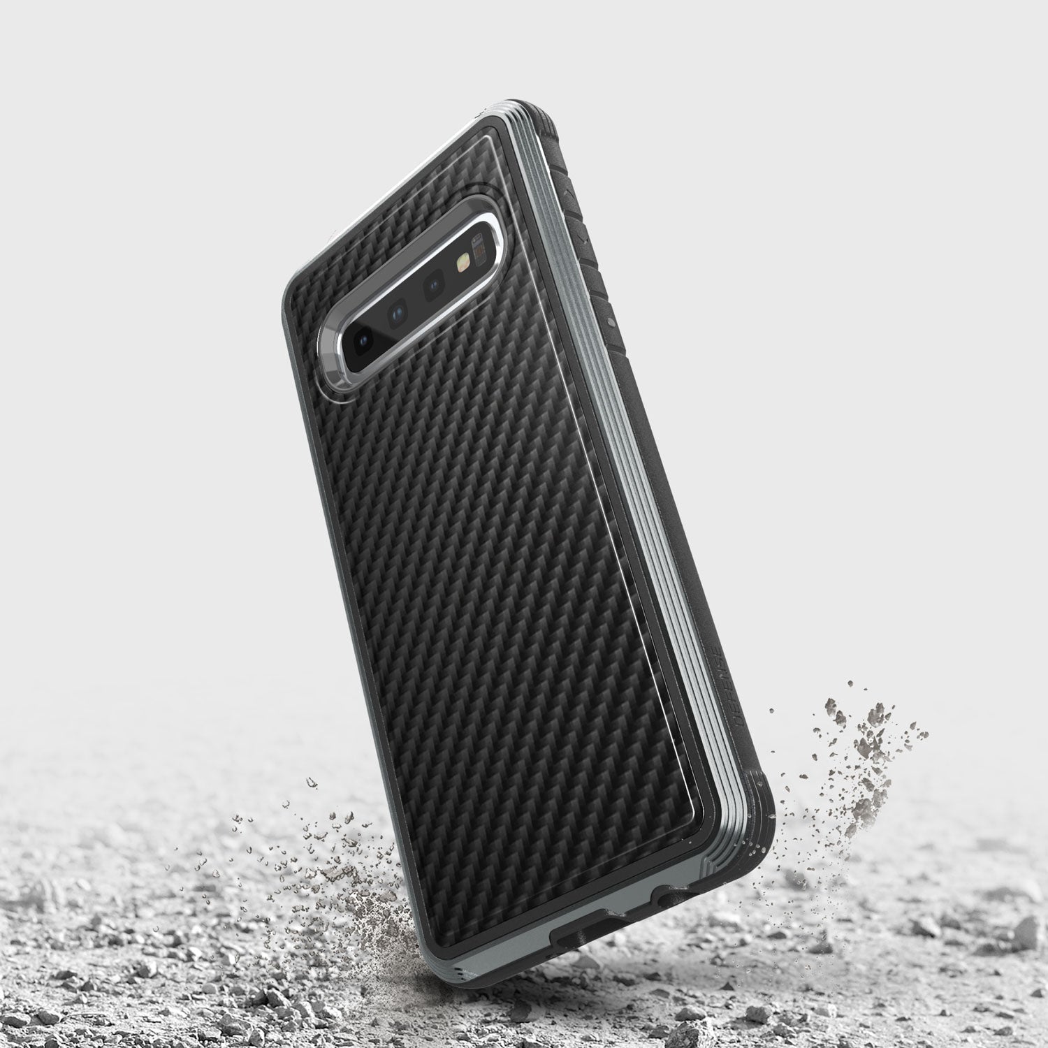 Luxurious Case for Samsung Galaxy S10. Raptic Lux in black carbon fiber.